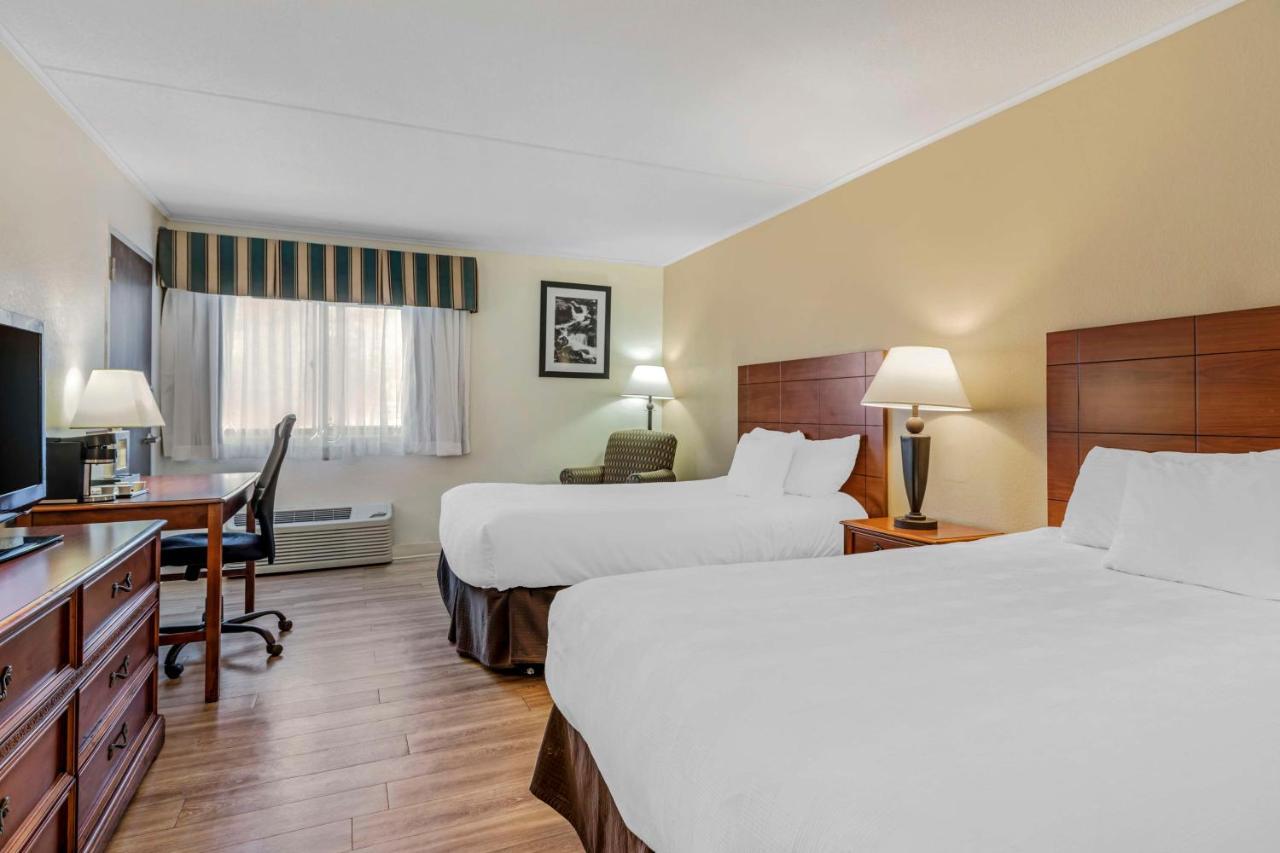 Best Western Plus Augusta Civic Center Inn Exterior photo