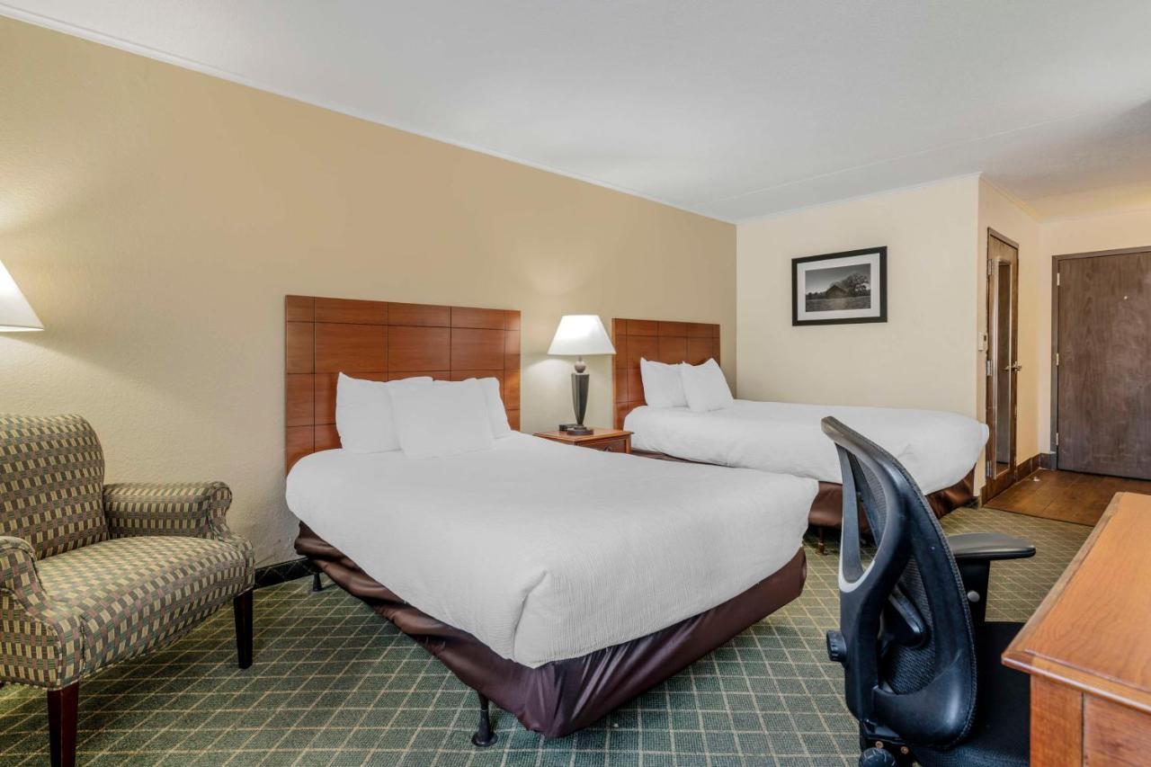 Best Western Plus Augusta Civic Center Inn Exterior photo